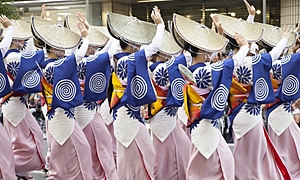 【2024】徳島の阿波踊りとは？都内で見れる場所、種類や衣装などご紹介