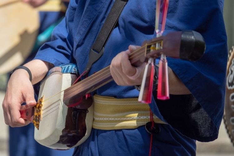 三味線とは？魅力や歴史、種類を解説！ | ワゴコロ